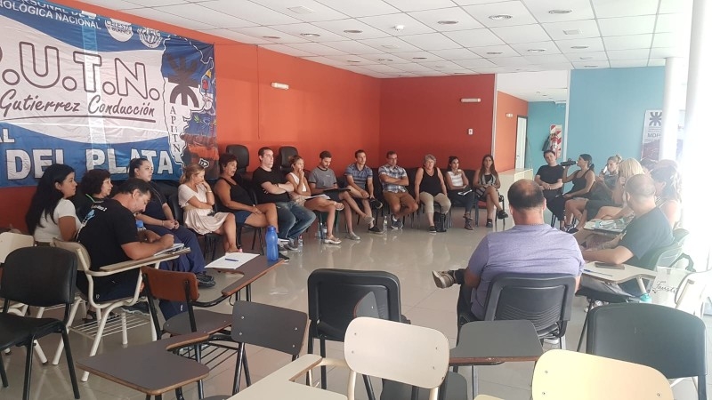 Asamblea Nodocente en la Facultad Regional Mar del Plata