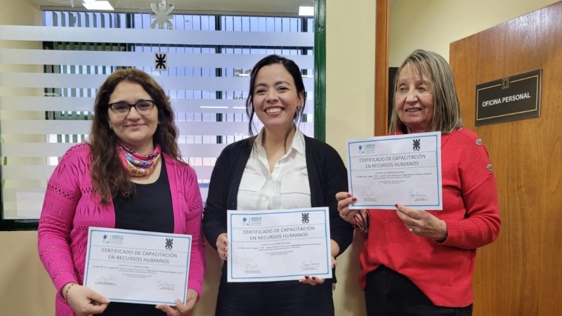Entrega de certificados en la Facultad Regional Tierra del Fuego