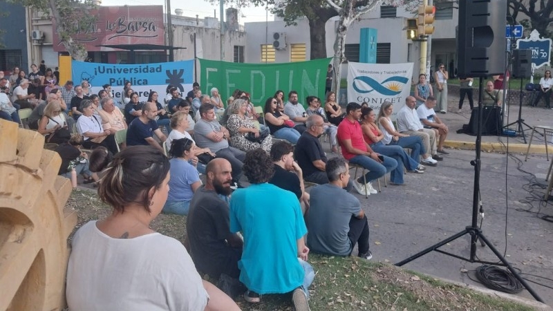 La Comisi&oacute;n Interna de APUTN de la Facultad Regional Rafaela particip&oacute; de una clase abierta realizada en la ciudad