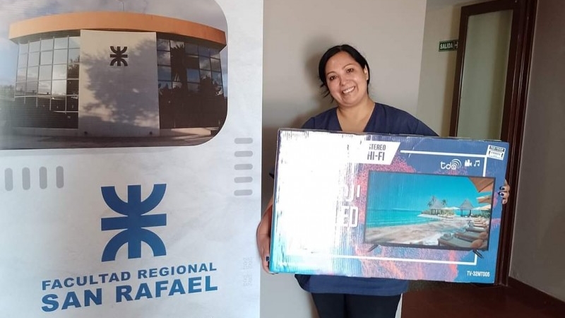 APUTN entregó el Smart TV por su 40° Aniversario en San Rafael